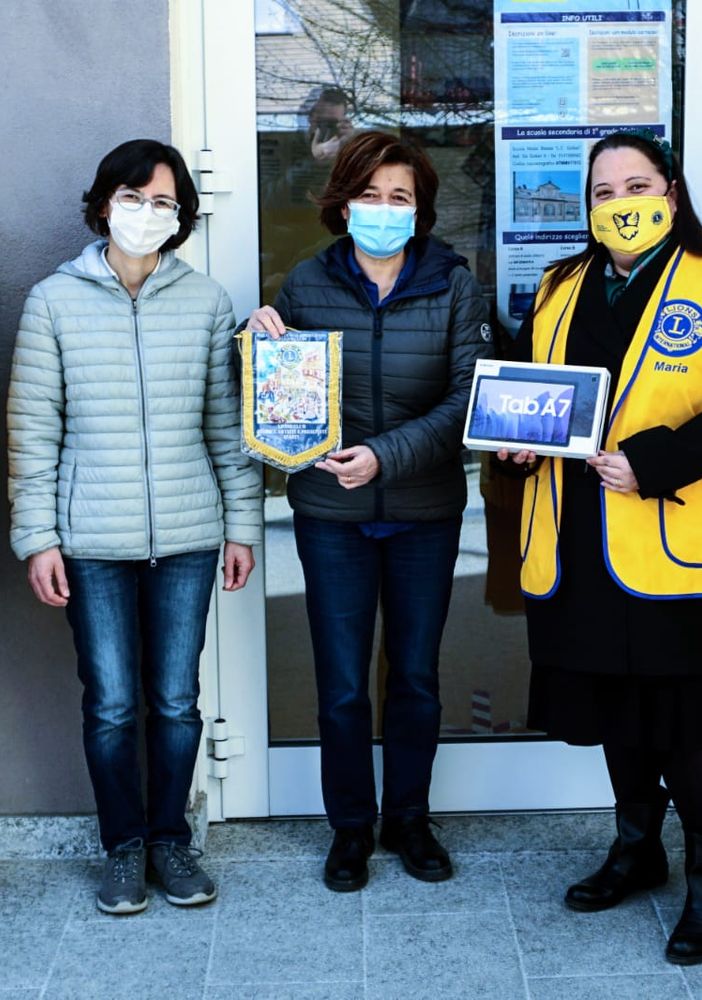 Dono Lions alla scuola Baussano