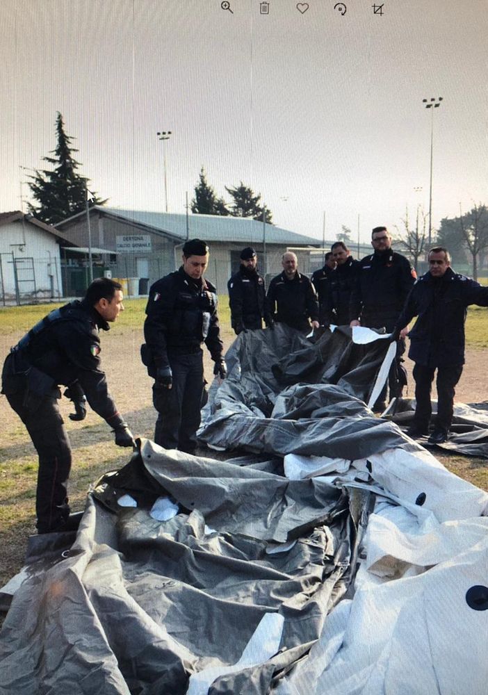Questa mattina i carabinieri simulano un'emergenza alluvione nell'ex piazza d'Armi
