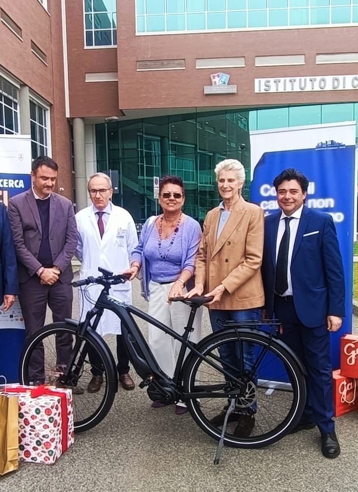 Galup consegna il primo premio della lotteria &quot;Ricerca la fortuna&quot;, organizzato dalla  Fondazione Piemontese per la Ricerca sul Cancro