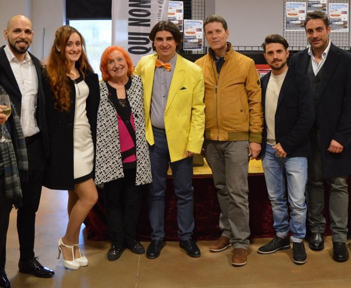 Alcuni attori con il sindaco Dimitri Tasso