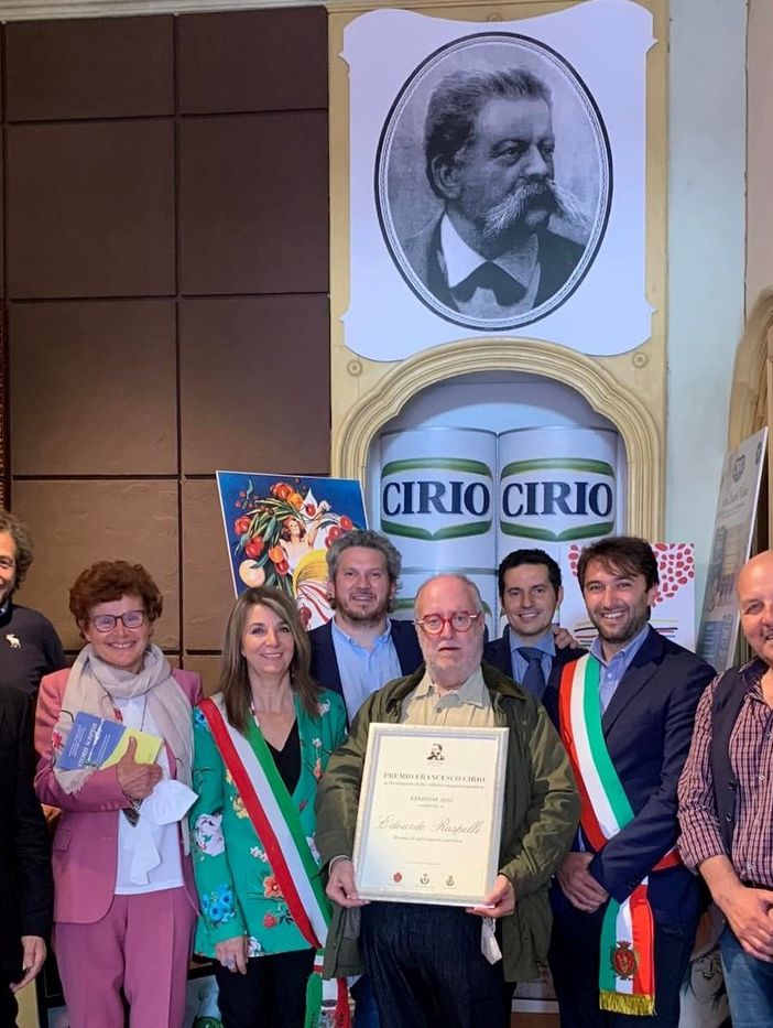 Foto di gruppo nella Sala Cirio