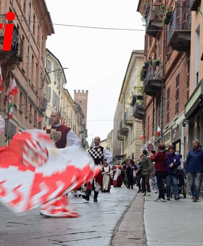 Alcune immagini di una passata edizione della Festa Titolare (Merphefoto)