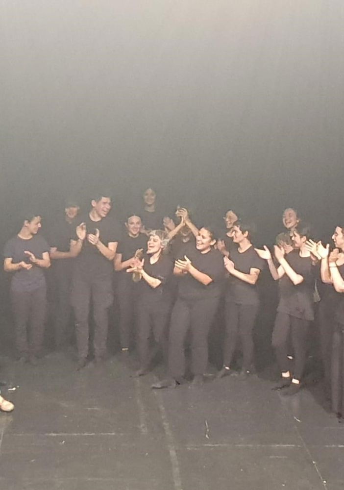 Il gruppo teatrale del Monti sul palco dello Spazio Kor per &quot;Fuori davanti alla porta&quot;