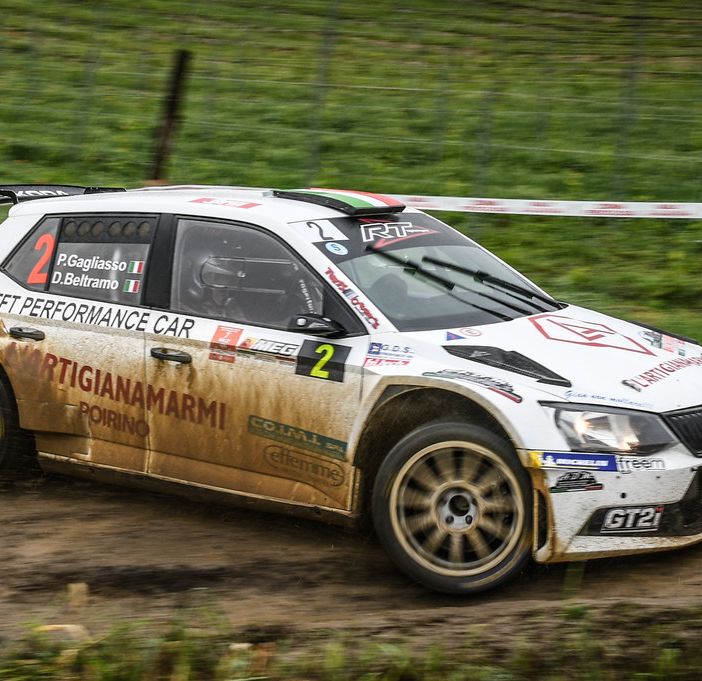 L'auto di Gagliasso e Beltramo (Ph. Rolling Fast)