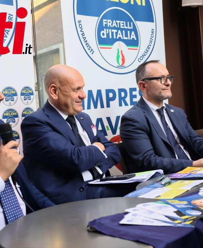 Nell'immagine d'archivio (Merfephoto), da sinistra a destra: Luigi Giacomini, l'On. Fabrizio Comba, l'On. Marcello Coppo e Sergio Ebarnabo