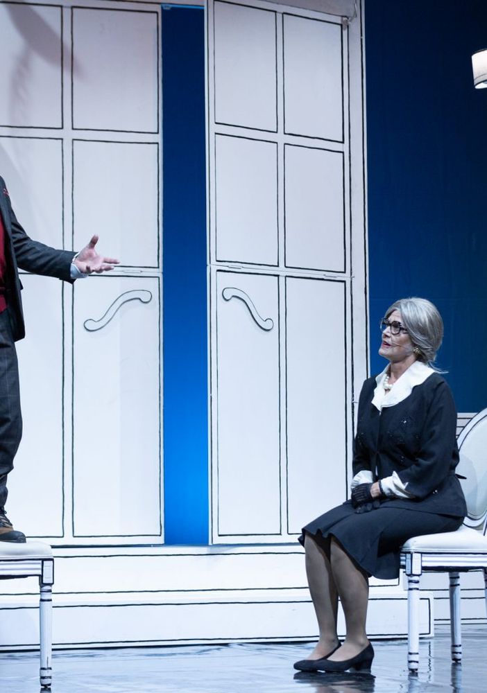Stasera all'Alfieri di Asti si sorride con &quot;Funeral home&quot; e Giacomo Poretti