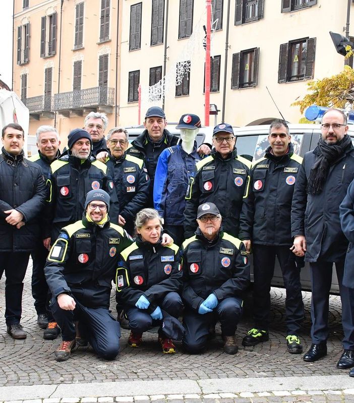 Foto di gruppo associazione Protezione Civile Geometri di Asti