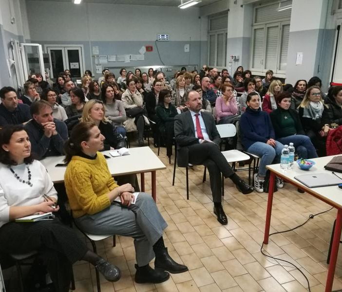 Successo per il primo appuntamento di &quot;Cantiere Genitori&quot; alla scuola Parini