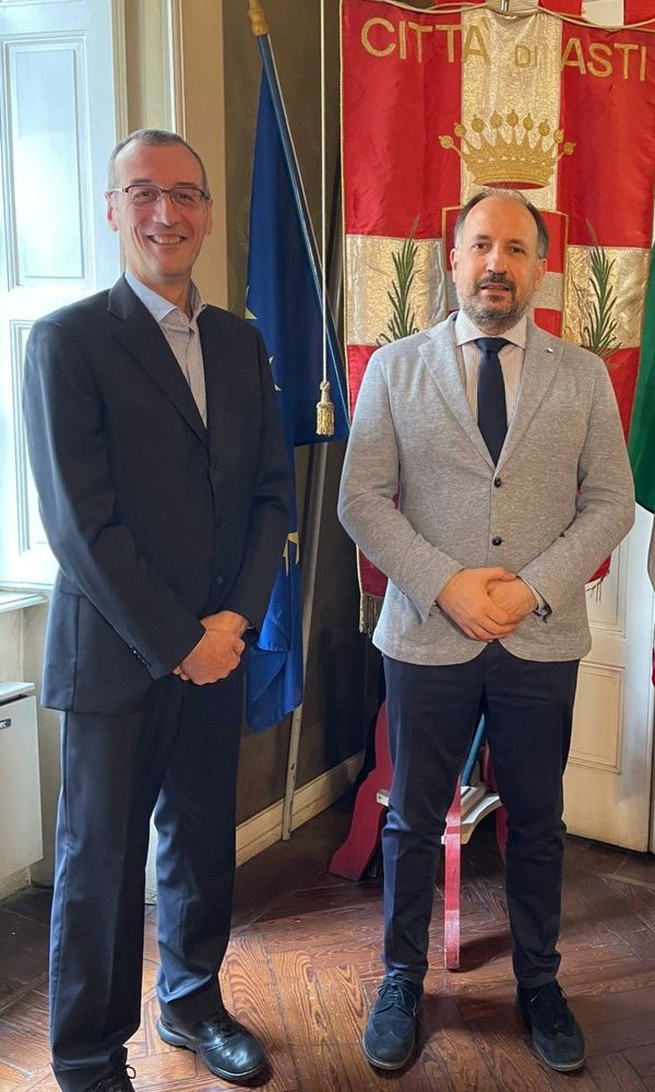 Nella foto, da sinistra, l'assessore all'Ambiente Renato Berzano e il sindaco di Asti Maurizio Rasero