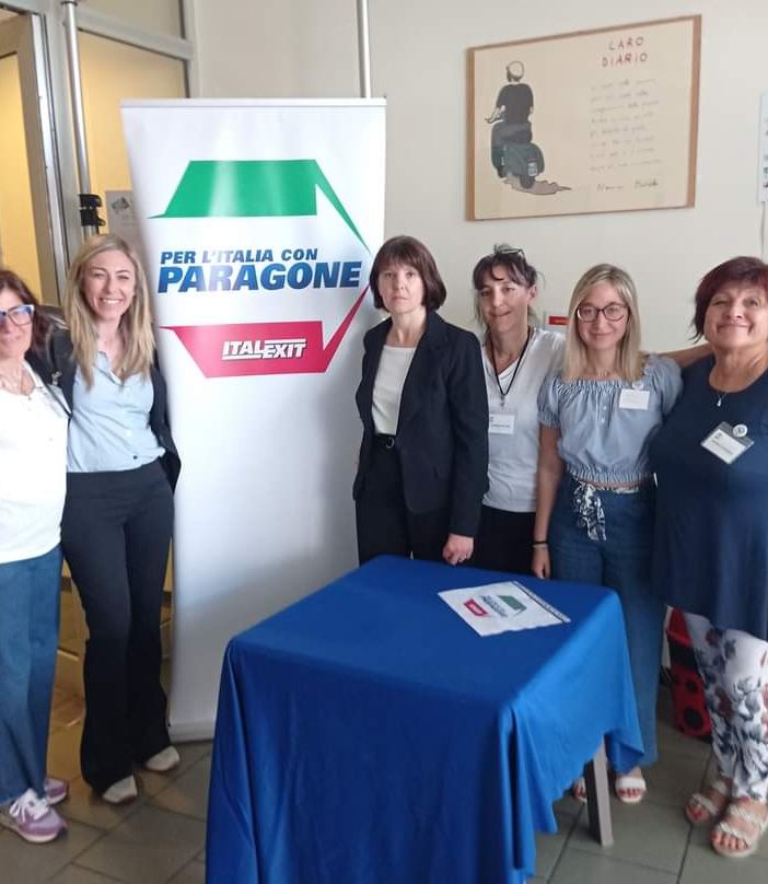 Il Cinema Lumiere di Asti ha ospitato il convegno dei &quot;No Covid vax&quot; promosso da Italexit