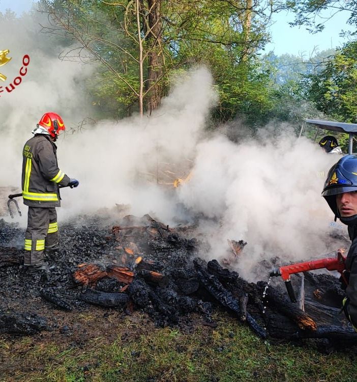 E' durato tutta la mattina l'intervento dei Vigili del Fuoco a Maretto