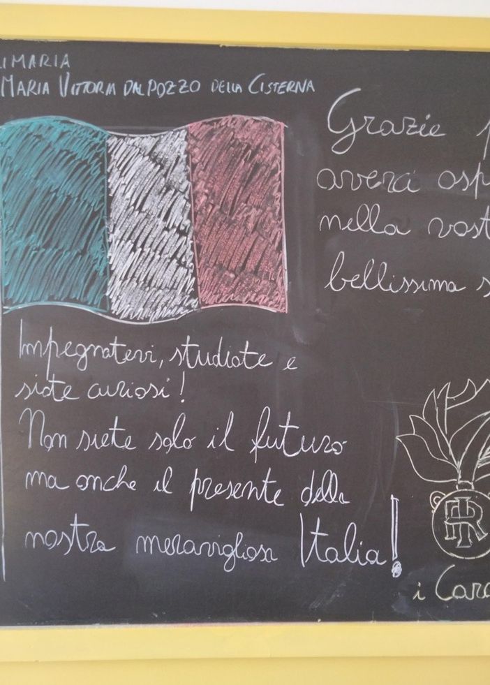 Cisterna: carabinieri in servizio per referendum scrivono ai ragazzi della primaria: &quot;Siete il nostro futuro, ma anche il nostro presente&quot;