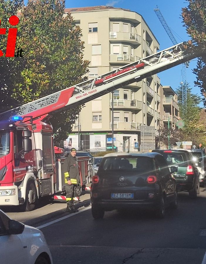 Traffico sostenuto tra corso Dante e viale Partigiani per una caduta in casa
