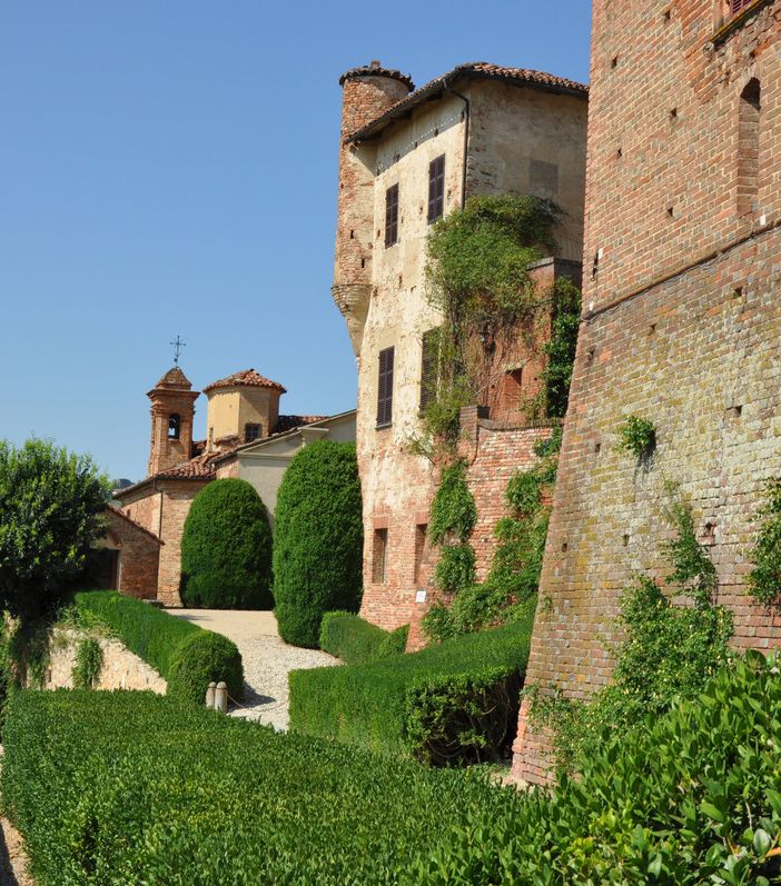 Il castello Radicati a Passerano