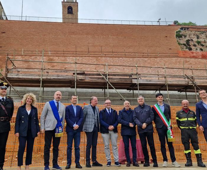 L'inaugurazione del muraglione, lo scorso maggio