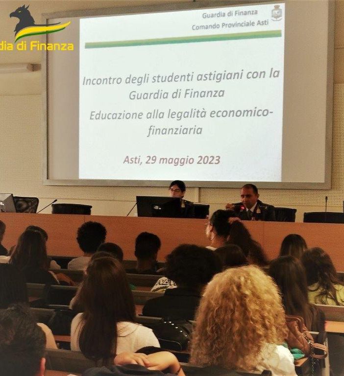 Un momento dell'incontro svoltosi in mattinata nell'Aula Magna del polo universitario