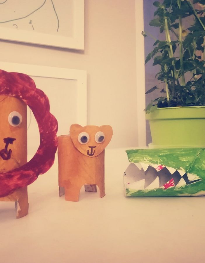 &quot;Storie dall'alveare&quot;, una favola al giorno per i vostri bambini. Oggi &quot;L'arrivo di Tino e Tano. Ovvero la storia con la corona&quot;