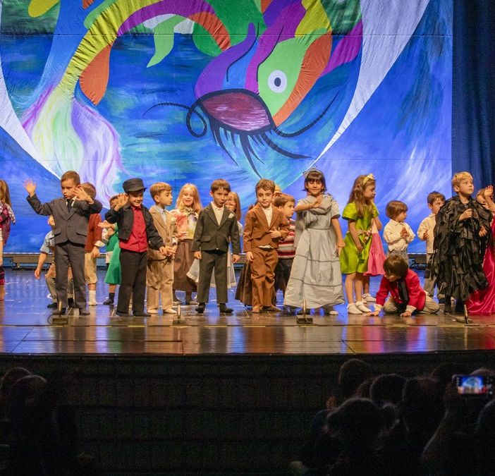 L’Asilo Miroglio di Alba sceglie Tim Burton per lo spettacolo di Natale