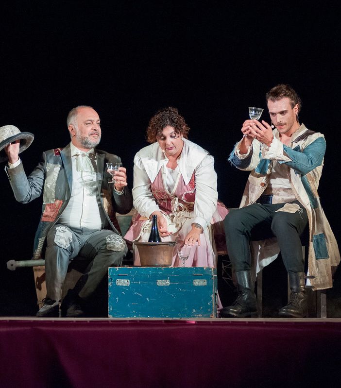 Torna la &quot;Traviata&quot; degli Acerbi, opera libera in prosa di Fabio Fassio
