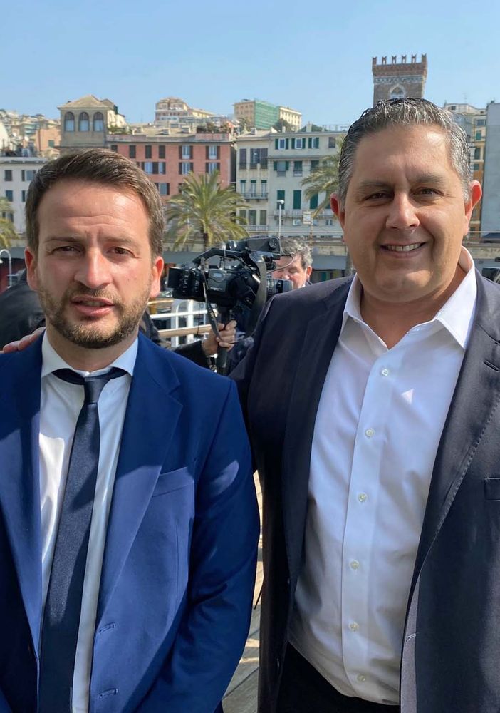 Il neo segretario provinciale di Italia al Centro, Luca Quaglia, con il presidente nazionale Giovanni Toti