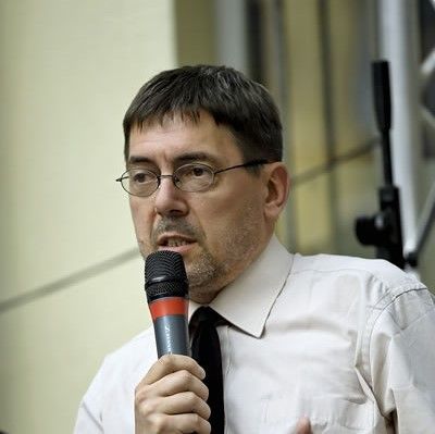Il docente e scrittore Manlio Graziano presenta il suo &quot;Mondo Birbetta! Cronache italiane del secolo ventesimo&quot; in Biblioteca ad Asti