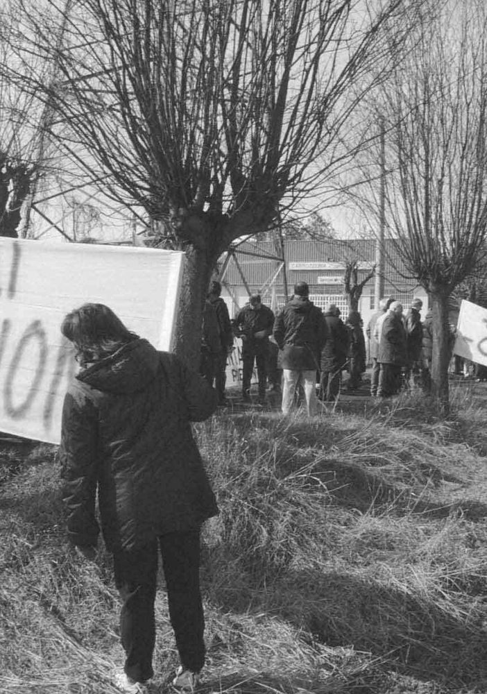 Una manifestazione ai vivai Quirico del 2004 (Ph. Osservatorio del Paesaggio)