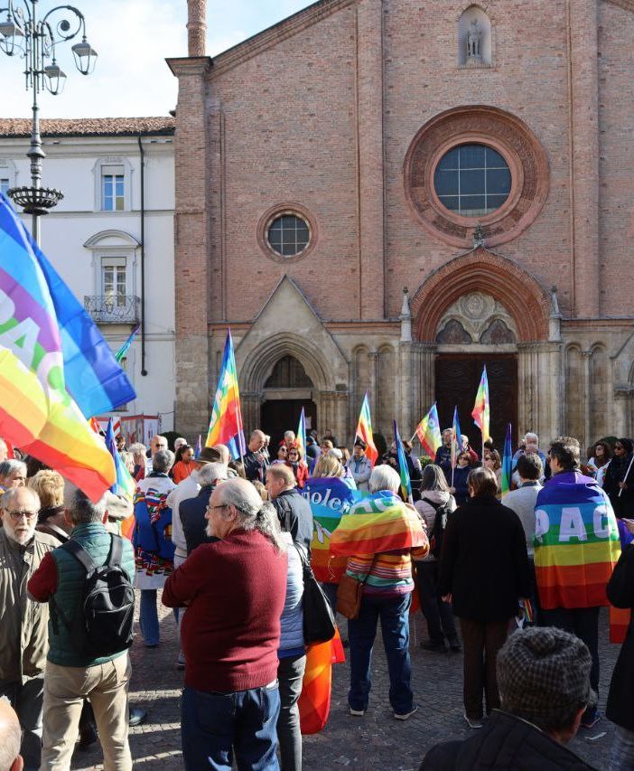 &quot;Persone, non numeri&quot;: torna la lettura collettiva in piazza Statuto