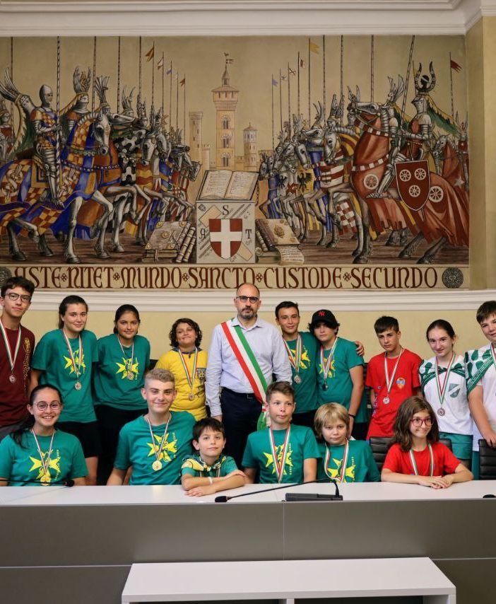 Nella foto (di Merfephoto - Efrem Zanchettin, come tutte quelle presenti in questo articolo) il sindaco Rasero con i medagliati Nella foto (di Merfephoto - Efrem Zanchettin, come tutte quelle presenti in questo articolo) il sindaco Rasero con i medagliati