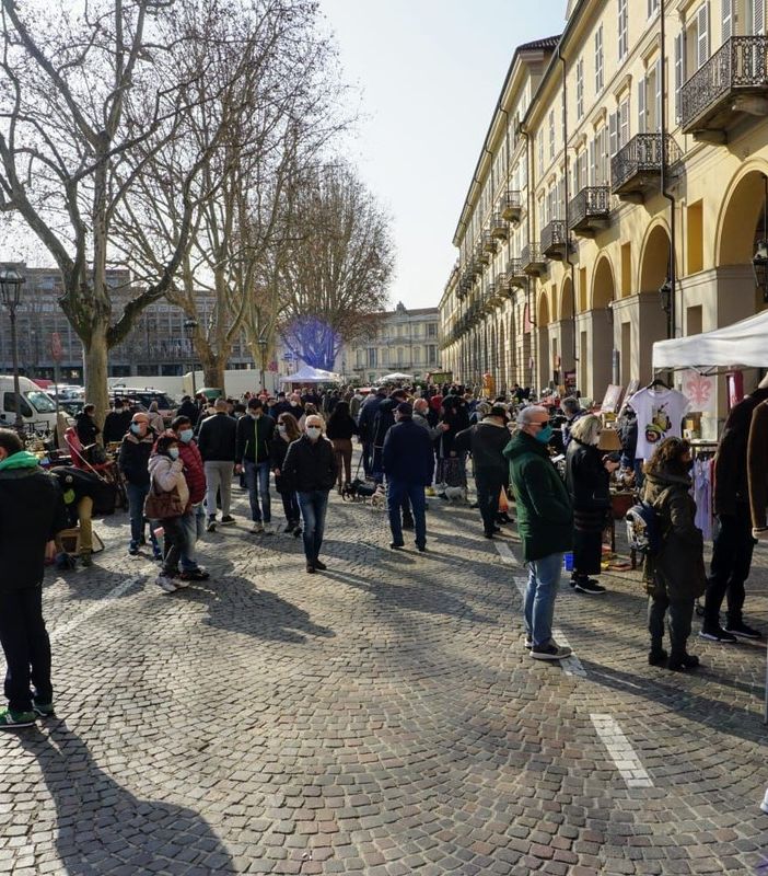 Mercatino dell'antiquariato e banchetto figurine, Asti 28 febbraio 2021