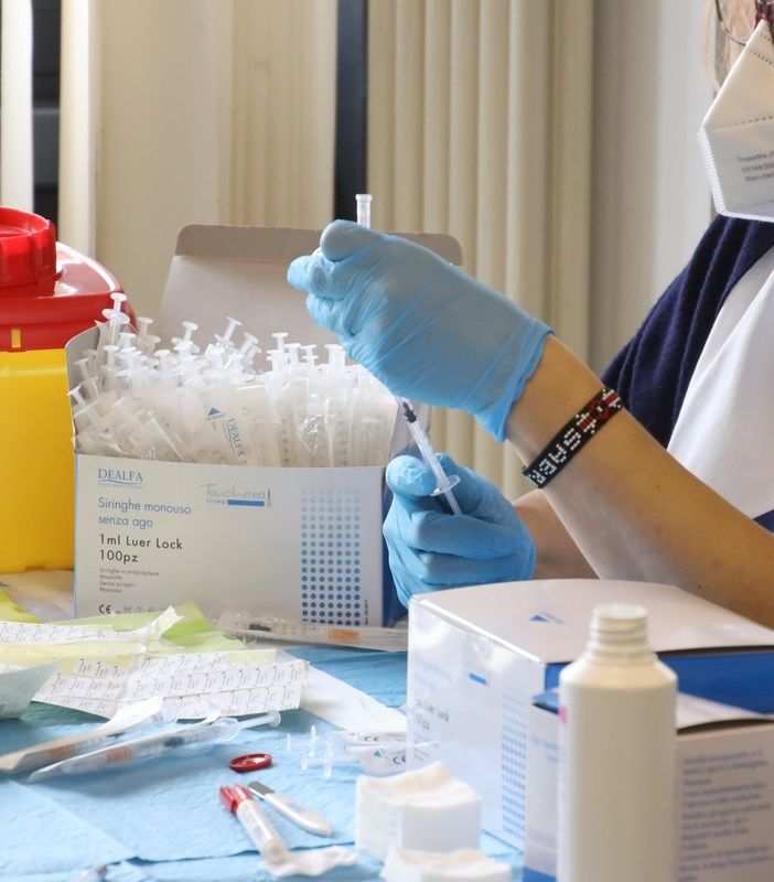 Vaccini Covid, ad oggi 112 accessi diretti ad Asti per la fascia 12-19 anni