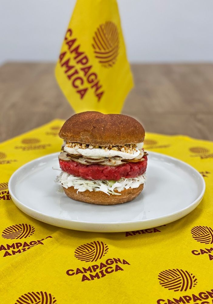 Presentazione al PalaTartufo per il Panino piemontese Monfrà Asti Edition