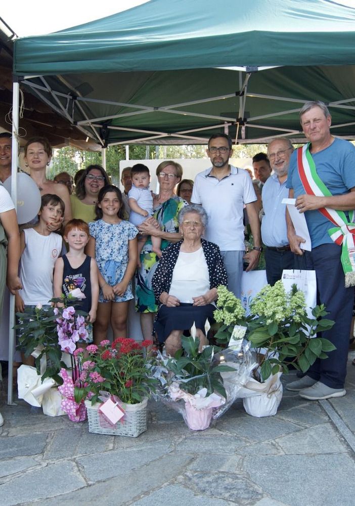 I festeggiamenti per i 100 anni della signora Rosa Petrini