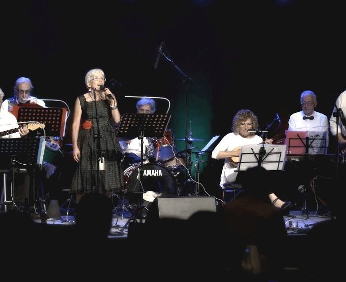 Questa sera al Diavolo si sarà 'Liberi di volare' con la Palmarosa Band