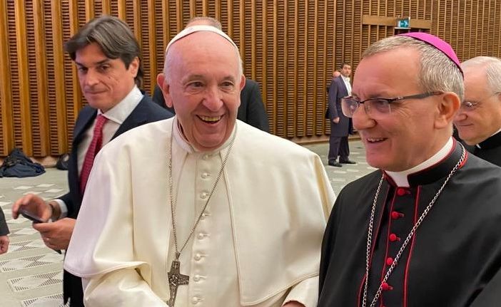 Il vescovo di Asti si prepara alla visita di Papa Francesco e al grande abbraccio con la famiglia astigiana