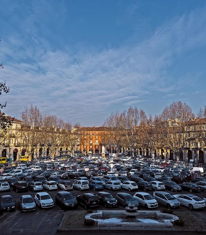 Da oggi si parcheggia gratuitamente nelle zone di corona di Asti