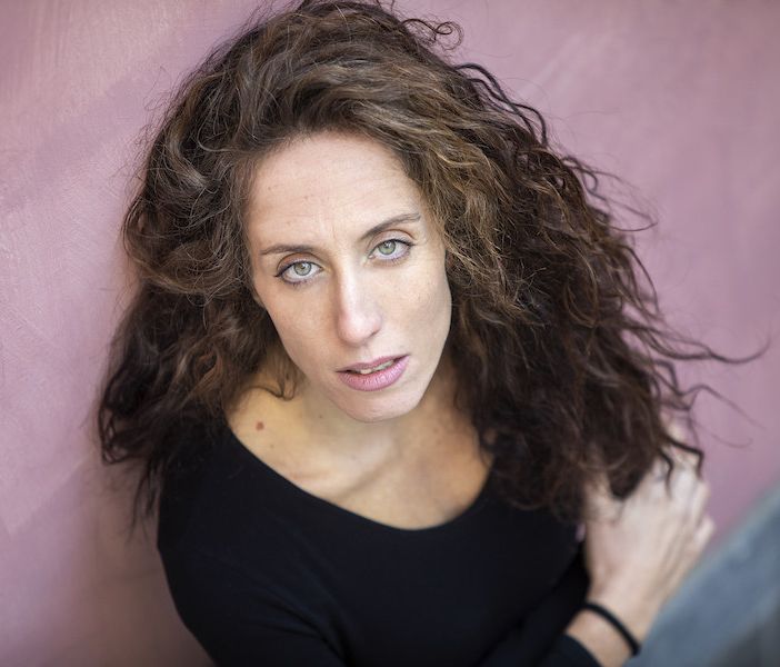 L'attrice Pina Di Gennaro, protagonista di &quot;La santa piccola&quot; e ospite della rassegna astigiana (immagine tratta dal sito dell'agenzia che ne cura l'immagine)