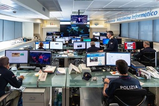 I consigli della Polizia per prevenire truffe e phishing