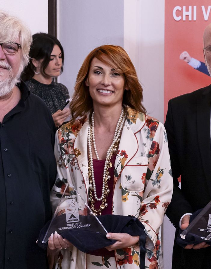Da sx: Giuseppe Urso, Consigliere del Club Dirigenti Marketing; Stefania Bongiovanni, Creative Director &amp; Founder Ego NewCom; Luigi Barbero, presidente Ente Turismo Langhe Monferrato Roero