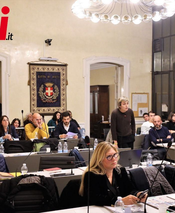 Nell'immagine (ph. Efrem Zanchettin - Merfephoto) un momento dell'intervento di Vittoria Briccarello, rimasta in aula insieme alla collega Maria Ferlisi.