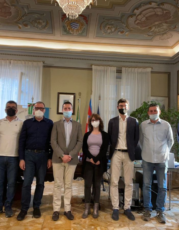 Foto di gruppo a margine dell'incontro