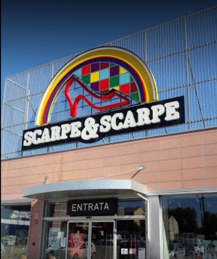 Ad Asti riaperto anche Scarpe&amp;Scarpe. Ad aprile aveva presentato la richiesta di concordato preventivo