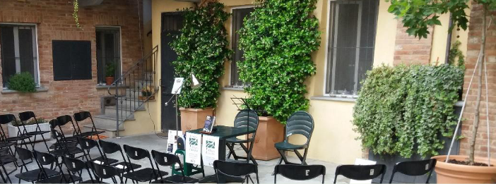 Una nuova iniziativa per chi ama la lettura. Dal 17 giugno 'Il cortile dei lettori - serate con l’autore sotto le stelle'