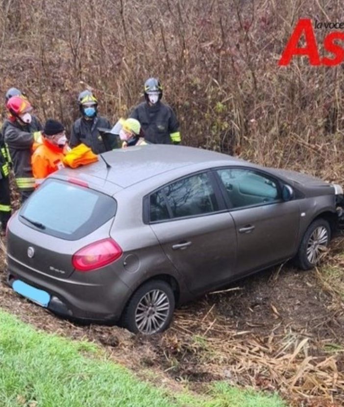 Fiat Bravo uscita di strada