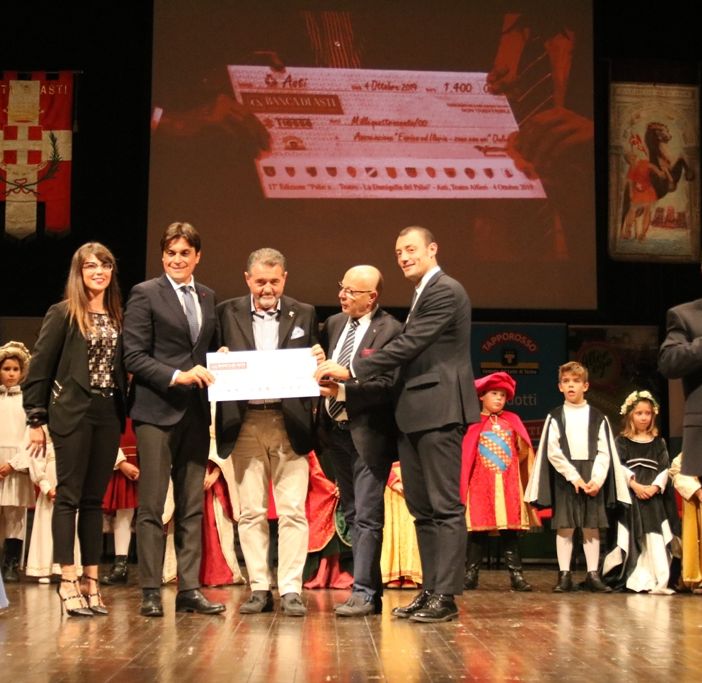 Consegna assegno solidarietà all’Ass. “Enrico e Ilaria sono con Noi – Onlus”
