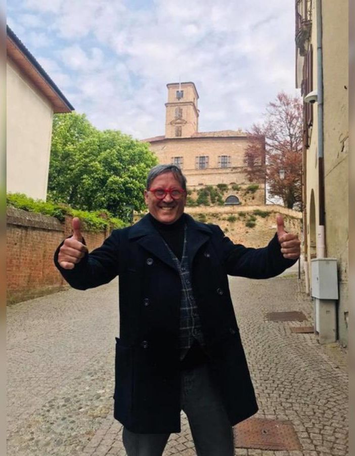 Tony Sperandeo durante le riprese, a Montiglio, di &quot;Qui non si muore&quot;
