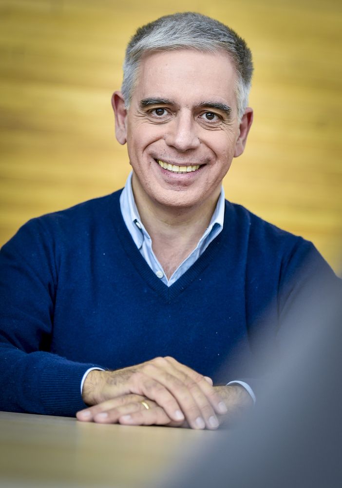 Storia, lavoro e ribellione: Stefano Maullu porta la Sardegna più autentica in mostra a Milano 