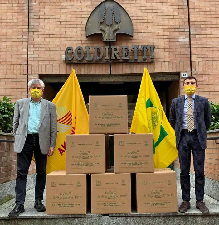 Coldiretti consegna strenne della solidarietà alle famiglie bisognose con prodotti Made in Italy