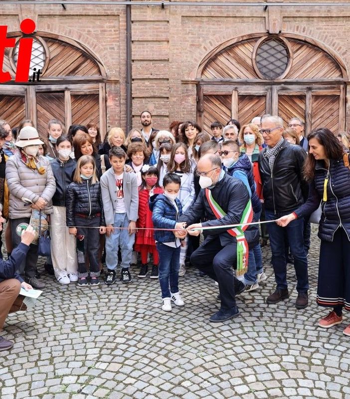 Palazzo Ottolenghi ospita una nuova edizione della “Mostra sociale di primavera” [GALLERIA FOTOGRAFICA]