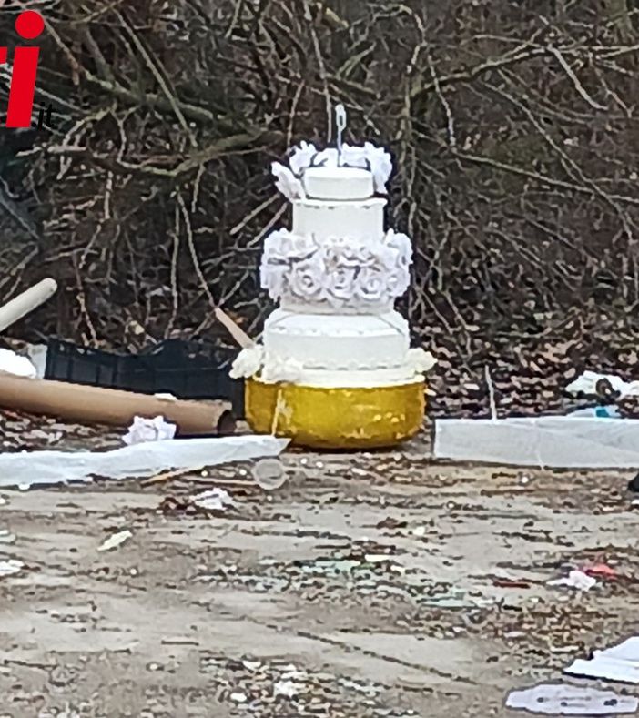 Dalla barca alla torta: ennesimo clamoroso caso di degrado in recinto Santo Spirito