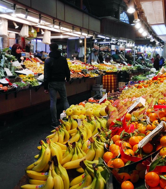 Un'immagine del rinnovato Mercato Orientale di Genova